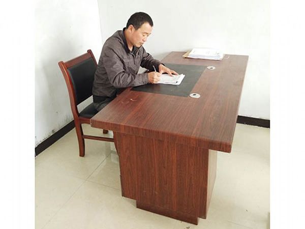 廠房設(shè)(shè)備